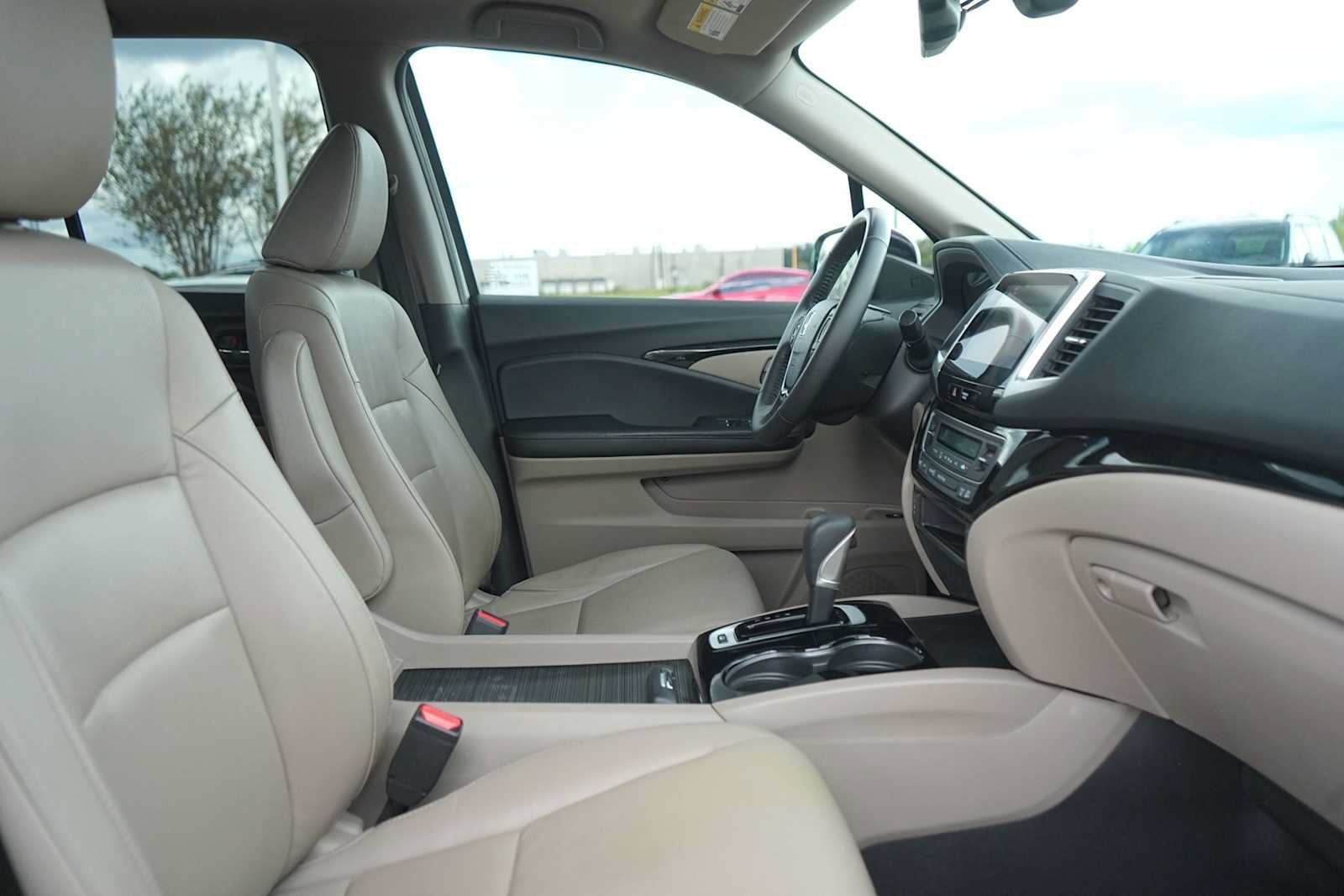 Used 2019 Honda Ridgeline RTL-E image 16