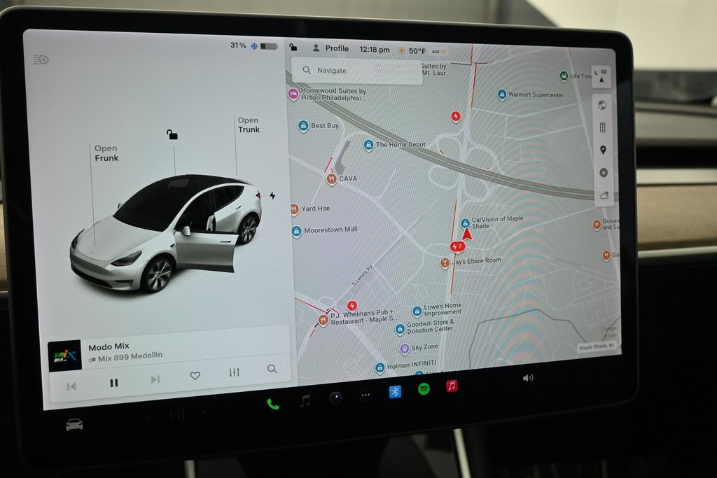 Used 2021 Tesla Model Y Long Range image 12