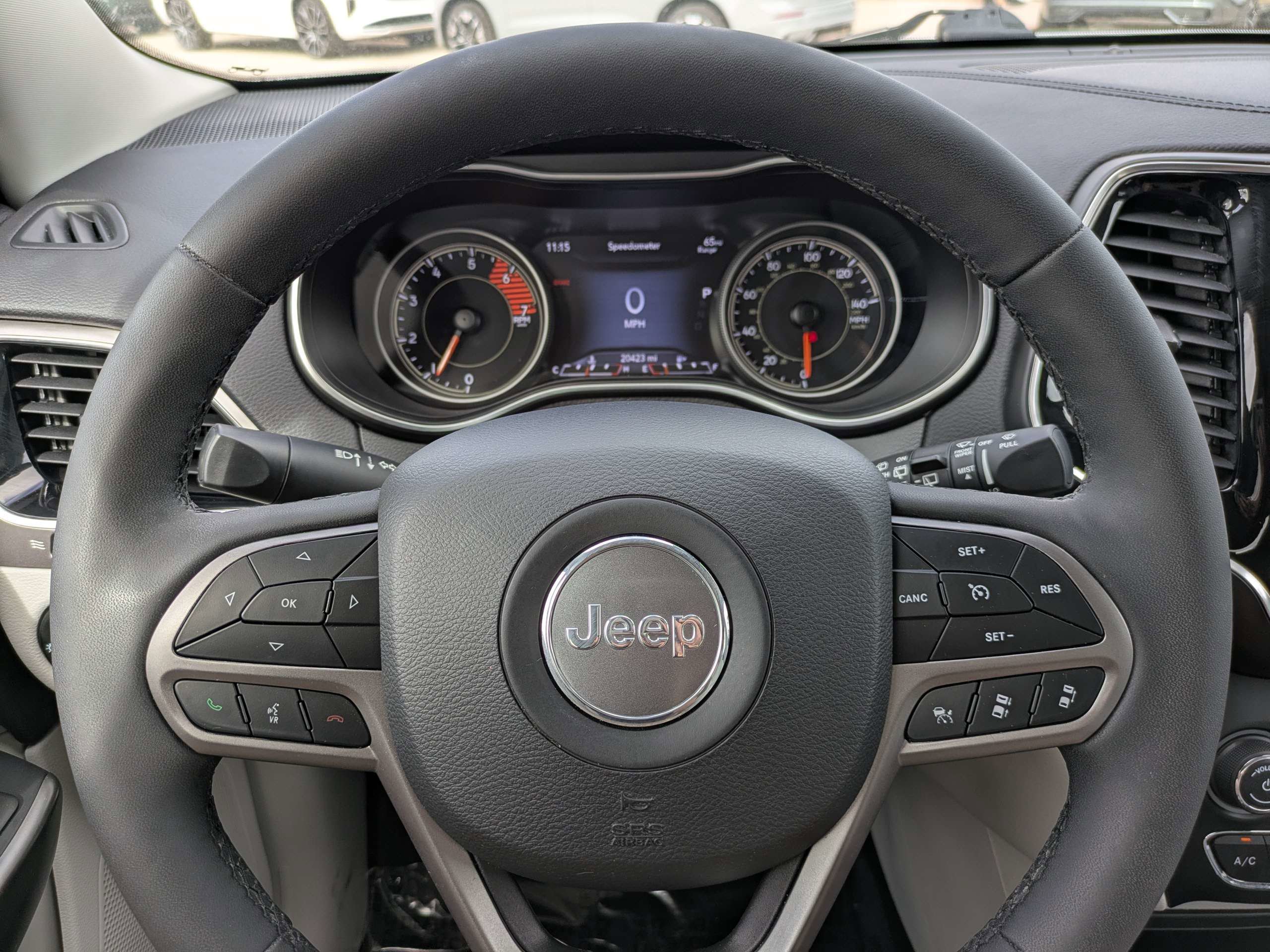 Used 2021 Jeep Cherokee Limited image 25