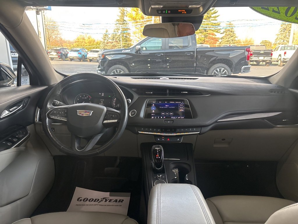Used 2022 Cadillac XT4 Luxury image 24