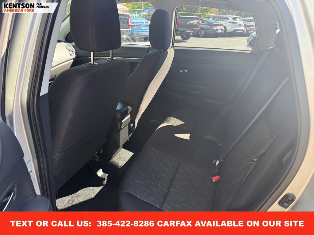 Used 2025 Mitsubishi Outlander Sport AWD image 28