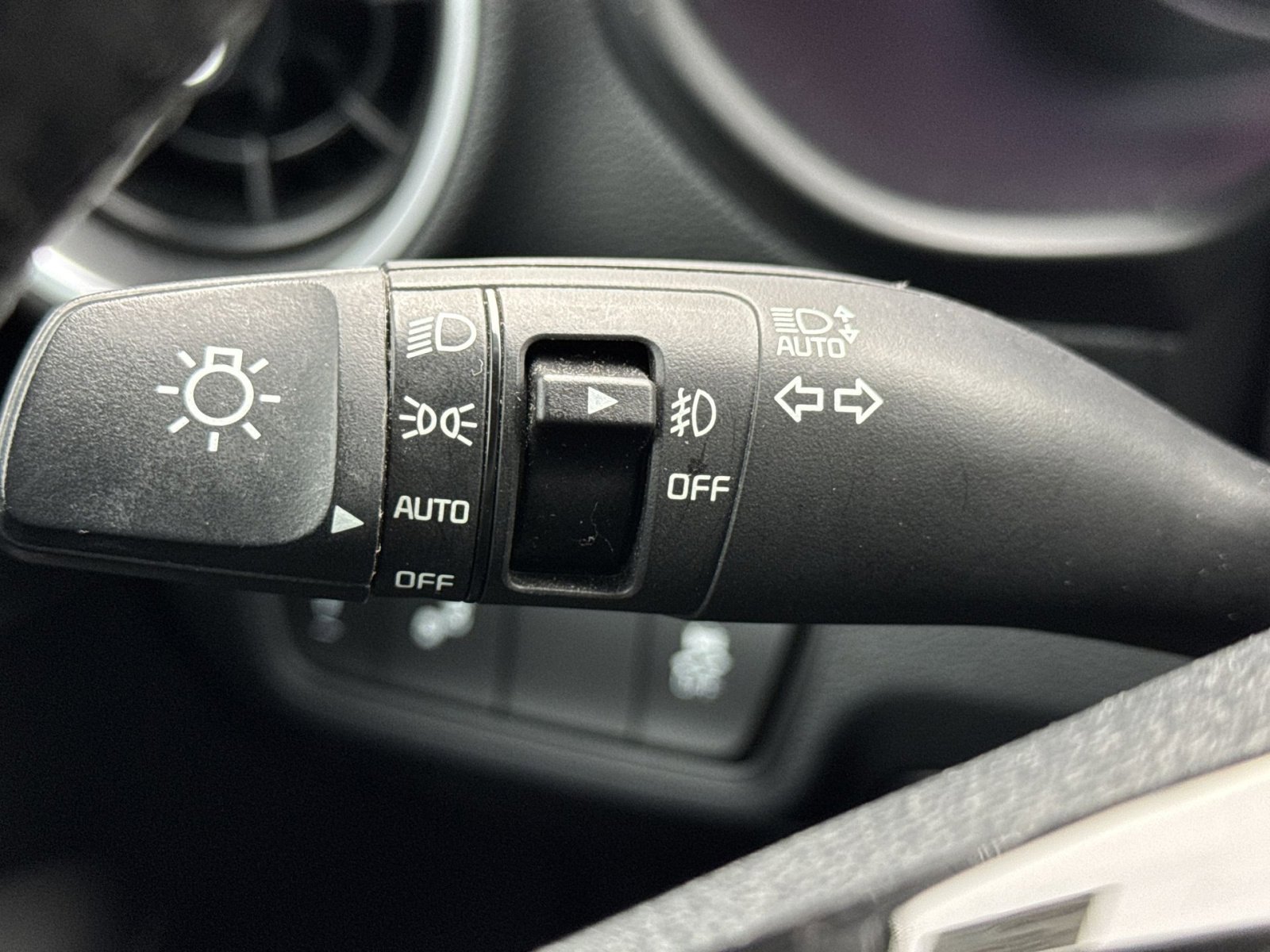 Used 2023 Kia Forte GT-Line w/ GT-Line Premium Package image 21