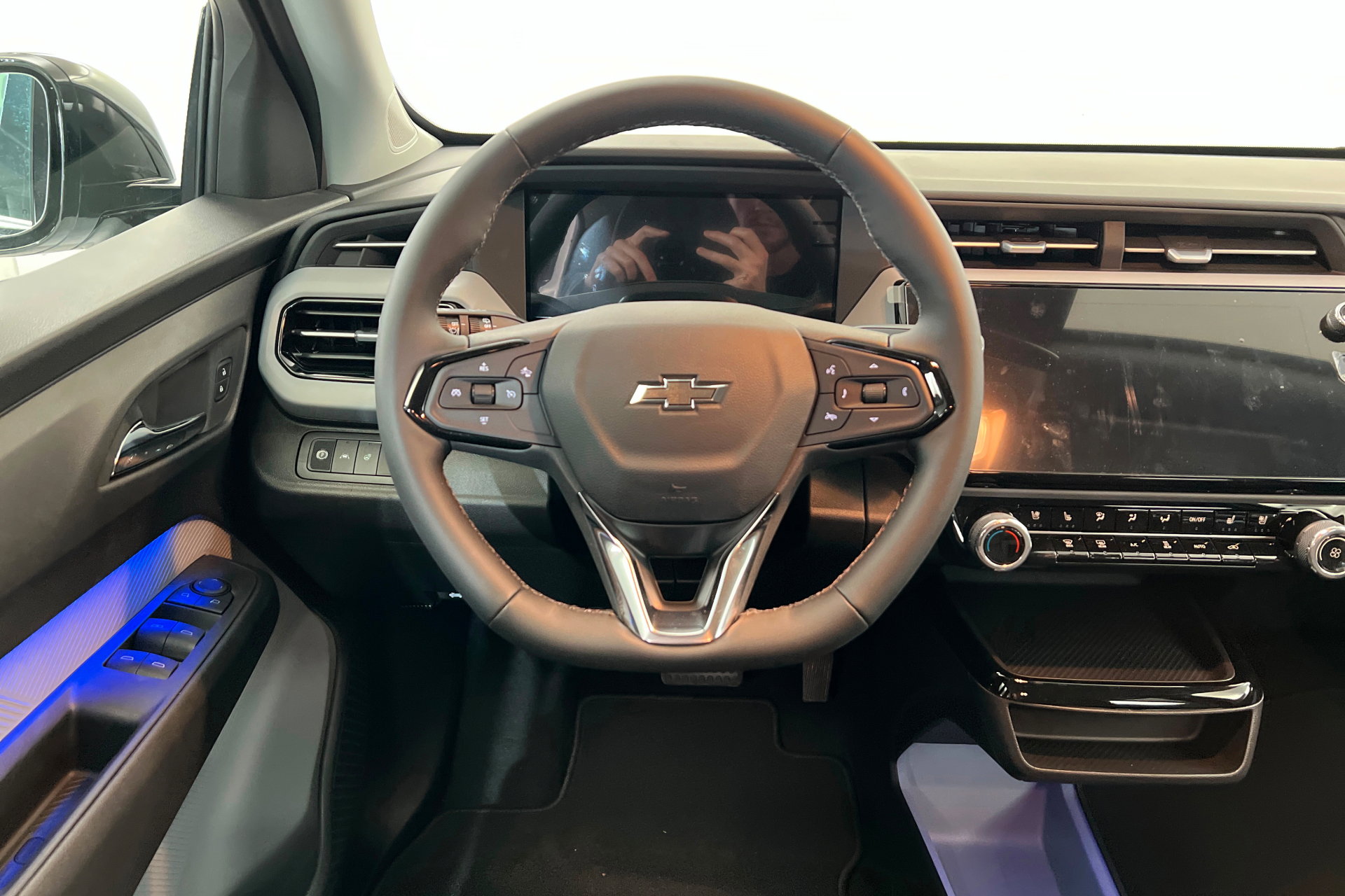 New 2027 Chevrolet Bolt RS image 13