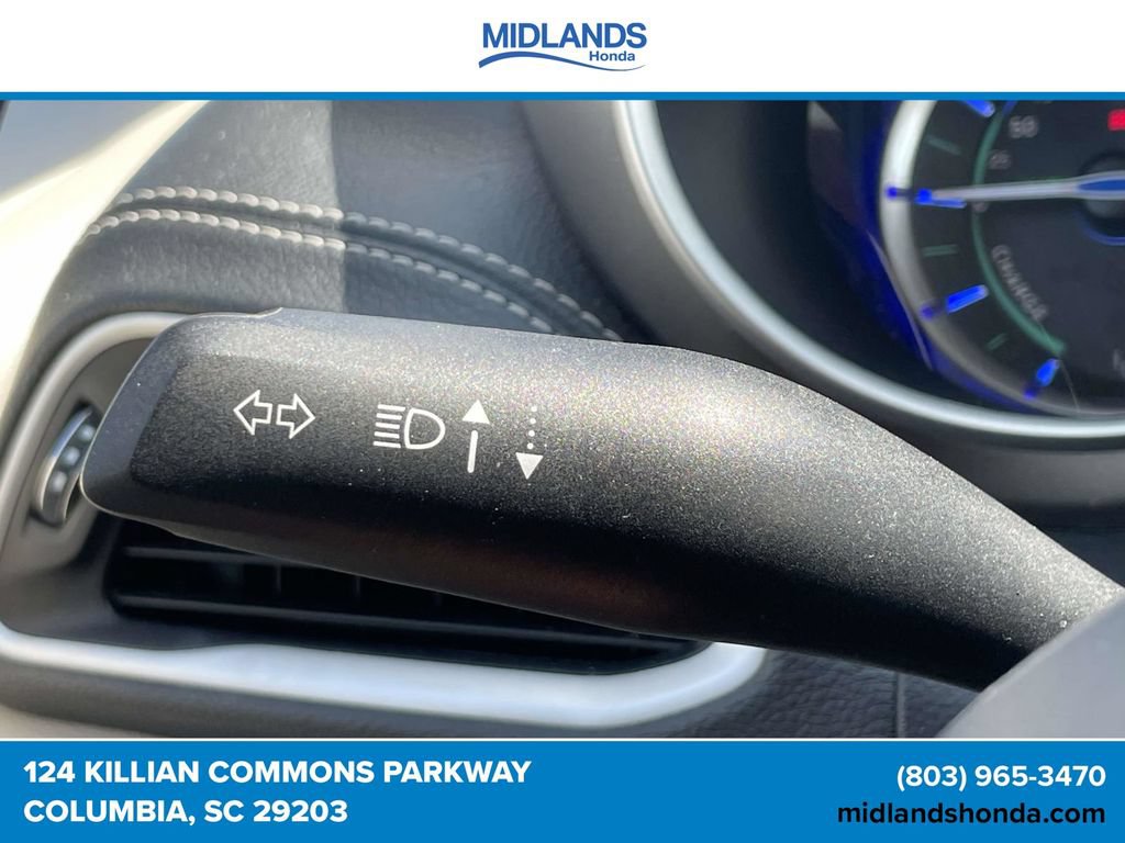 Used 2023 Chrysler Pacifica Touring-L FWD image 23