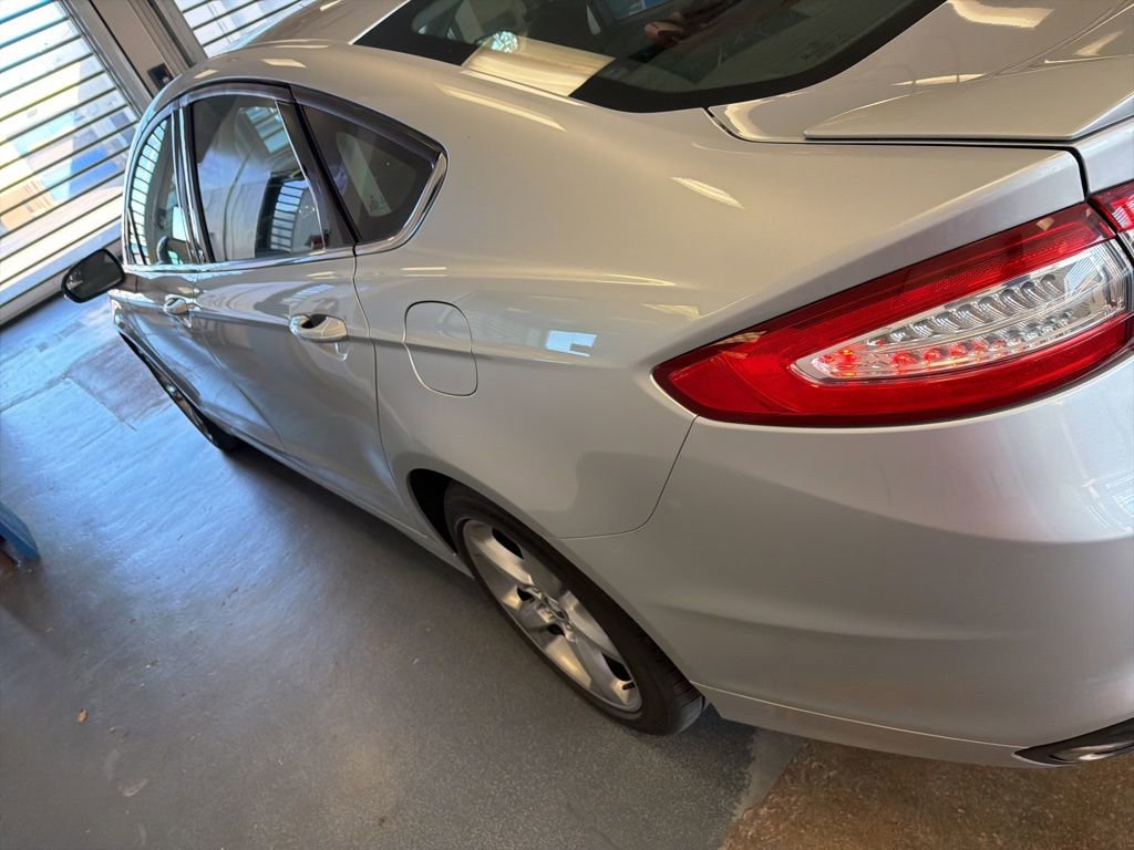 Used 2016 Ford Fusion SE w/ Equipment Group 201A AWD/4WD image 7