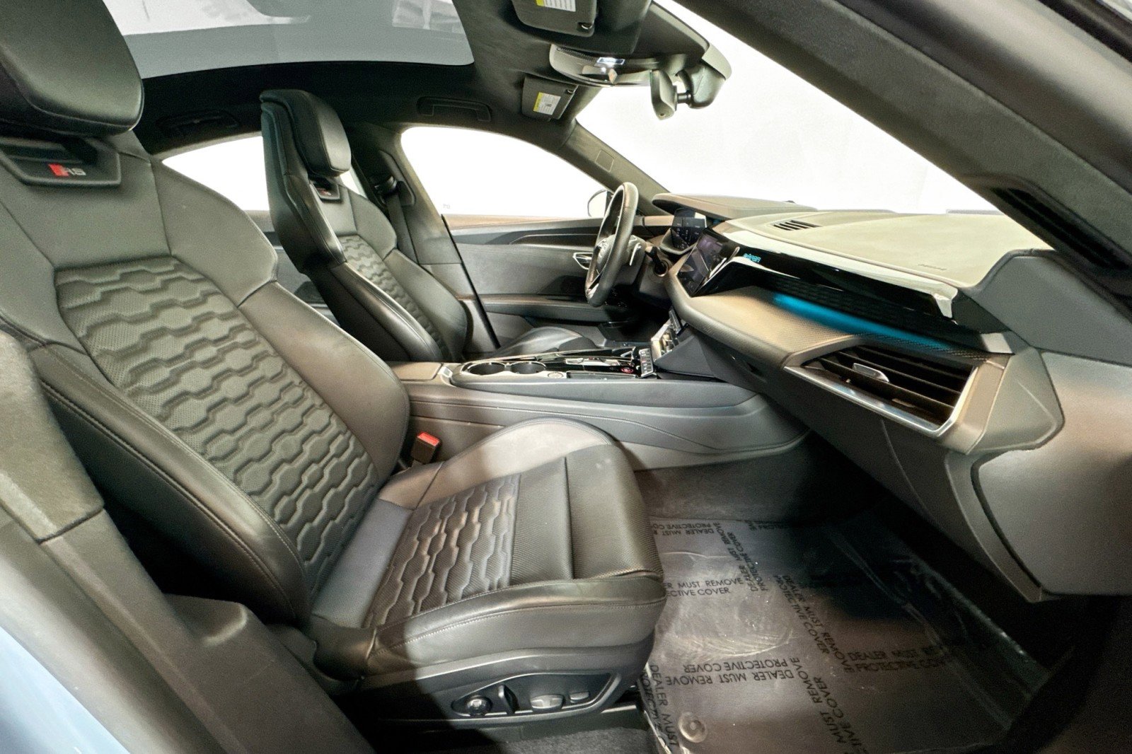 Used 2024 Audi RS e-tron GT image 25