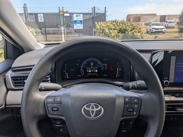 Used 2025 Toyota Camry LE FWD image 27