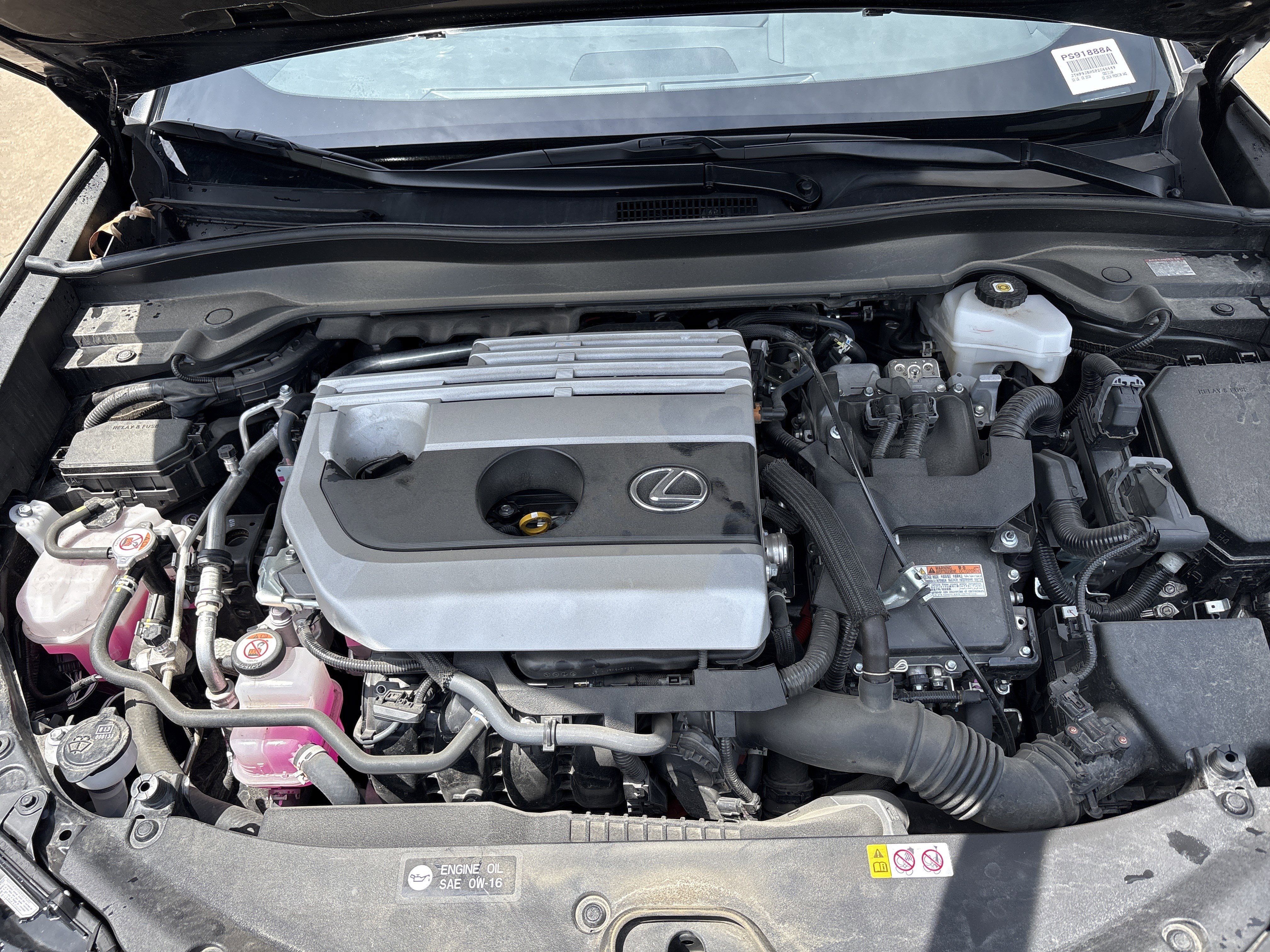 Used 2023 Lexus UX 250h AWD w/ Premium Package image 34