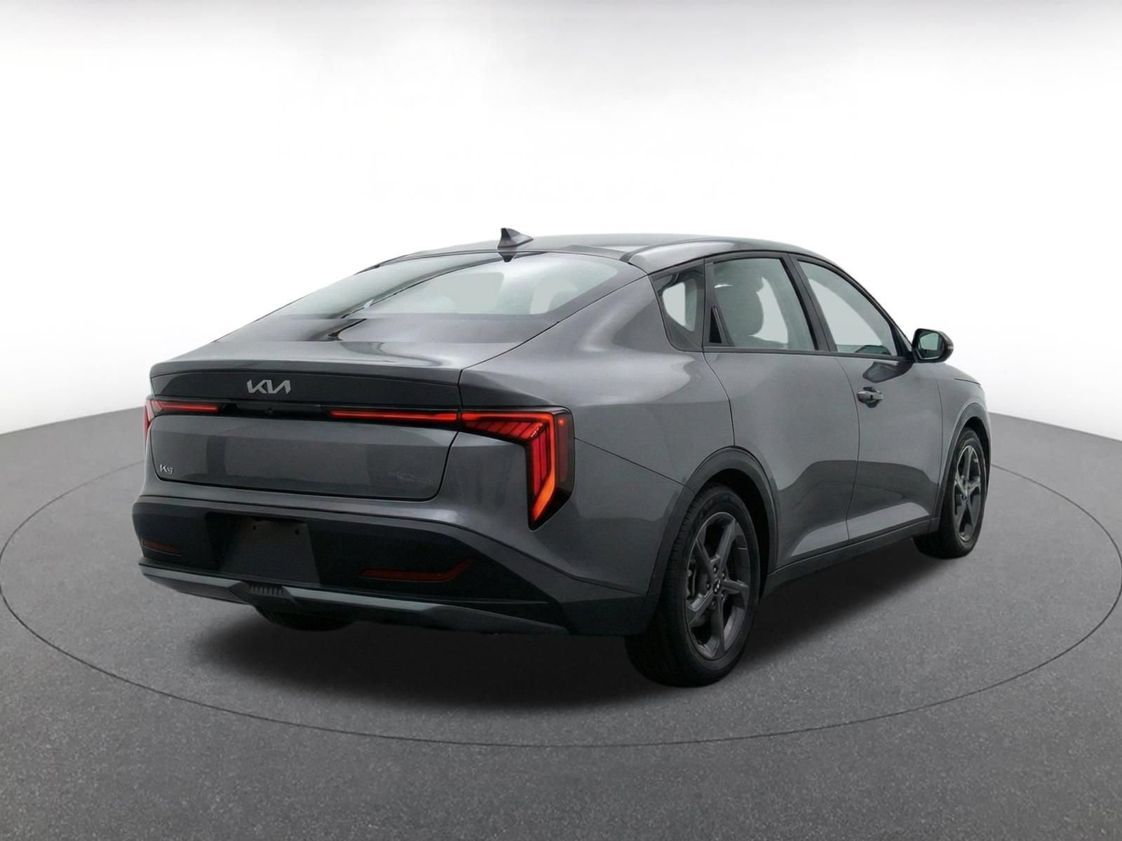Used 2025 Kia K4 LXS FWD image 9