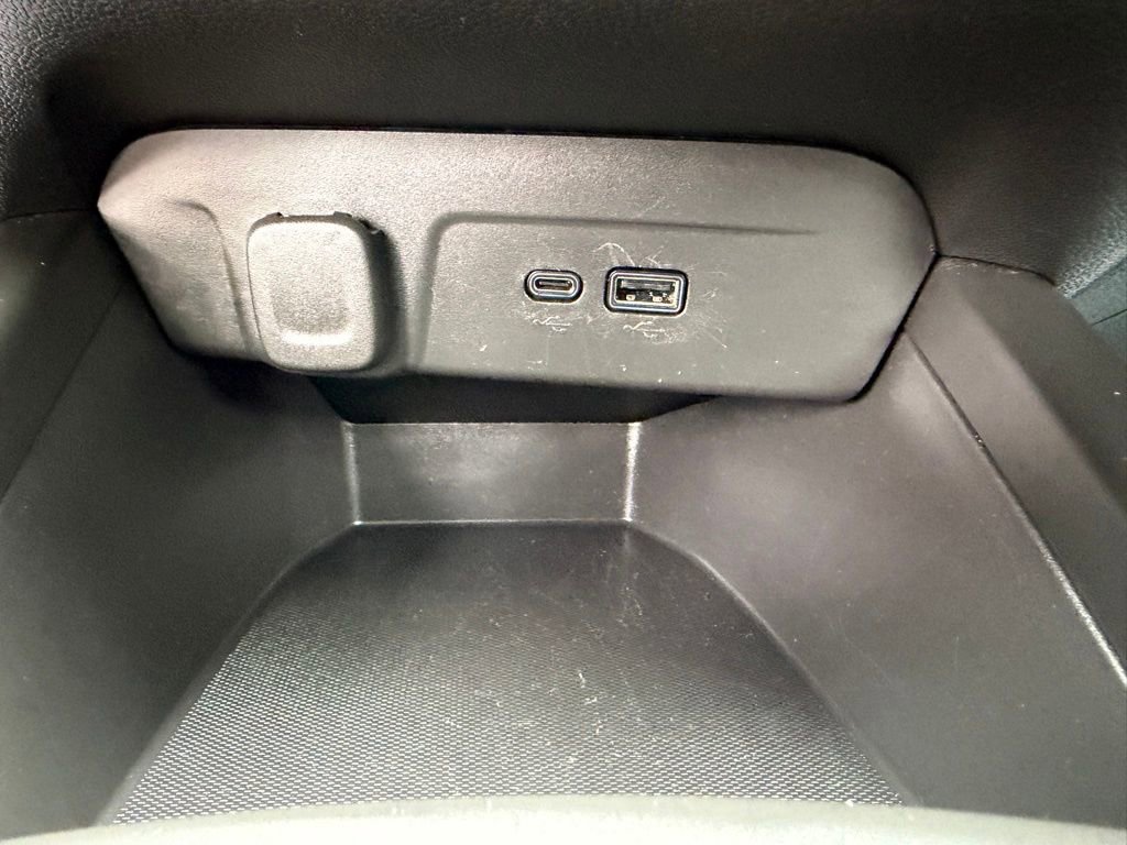 Used 2024 Chevrolet Trax LS image 26
