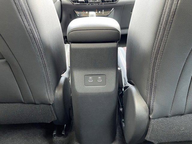 New 2025 Nissan Kicks SR image 18