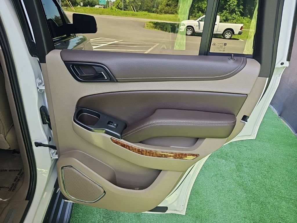 Used 2019 Chevrolet Tahoe Premier AWD/4WD image 33