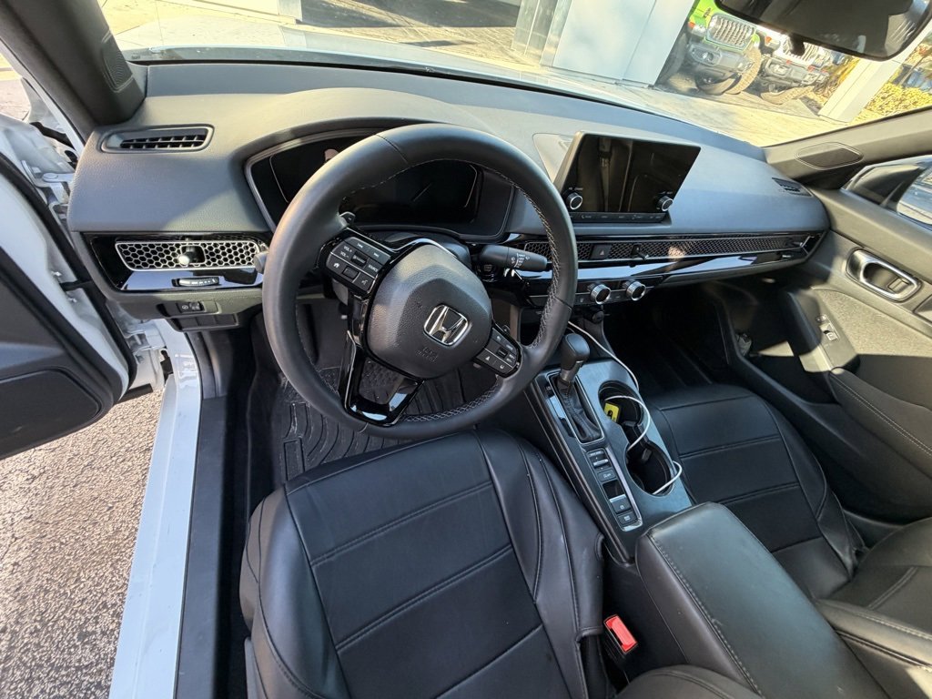 Used 2025 Honda Civic Sport image 9