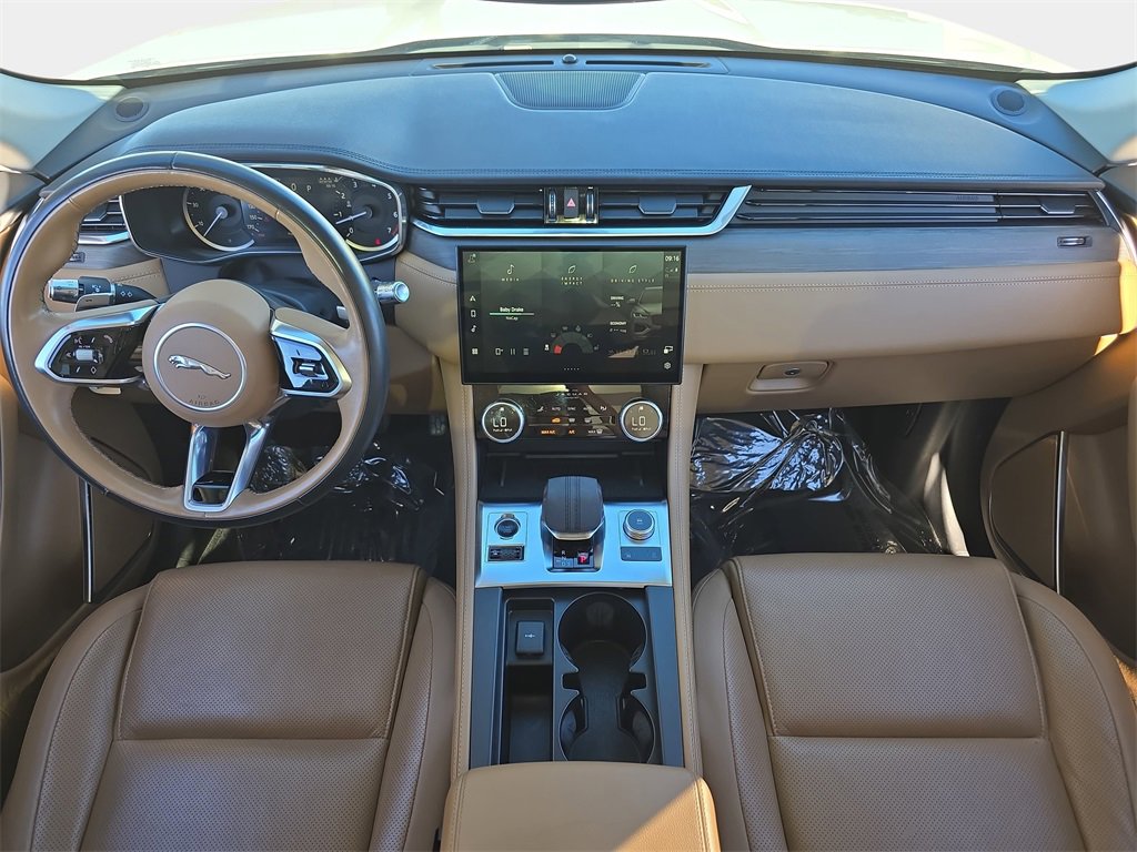 Used 2022 Jaguar F-PACE S image 10