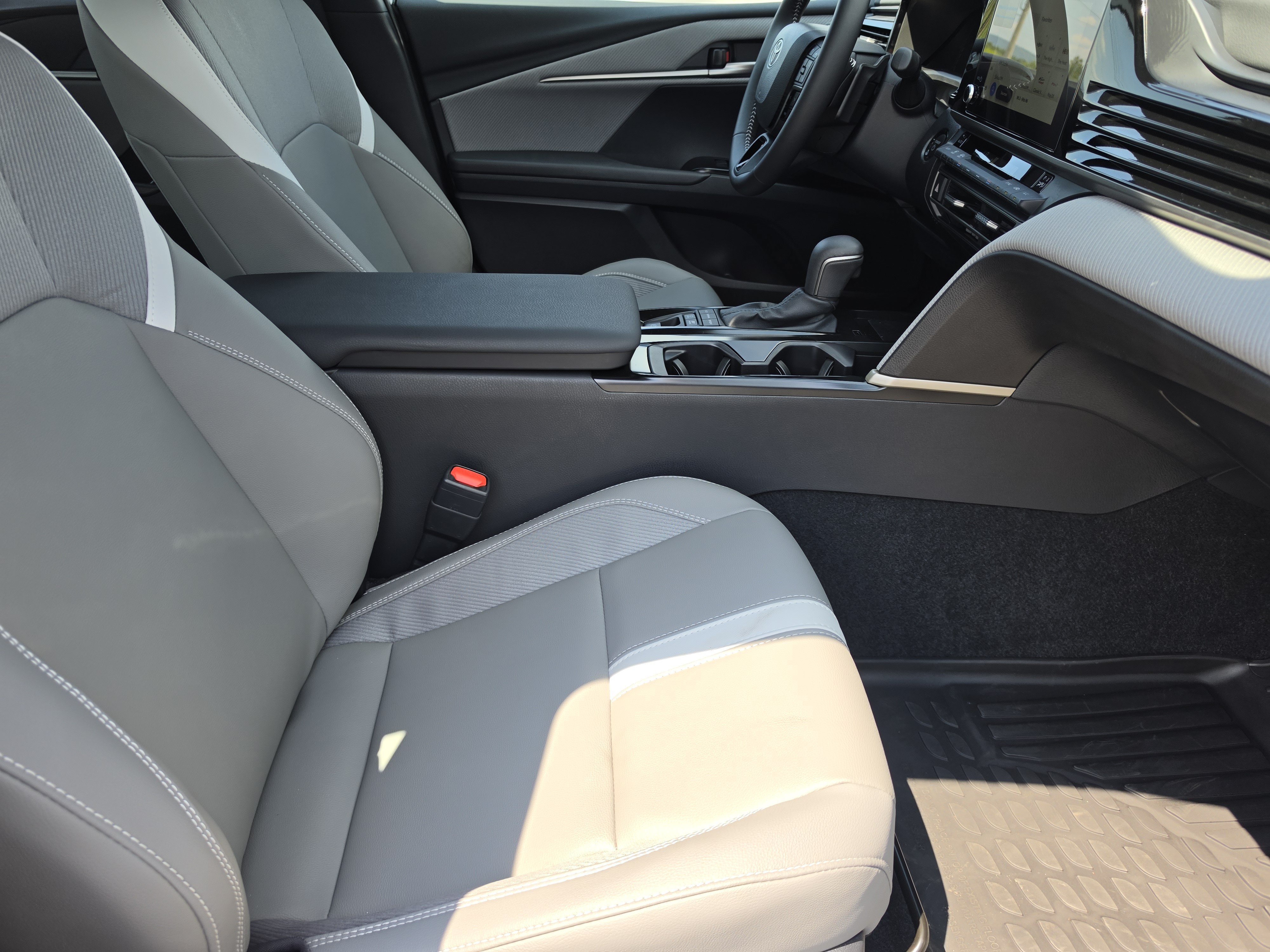 Certified 2026 Toyota Camry SE w/ Convenience Package FWD image 12