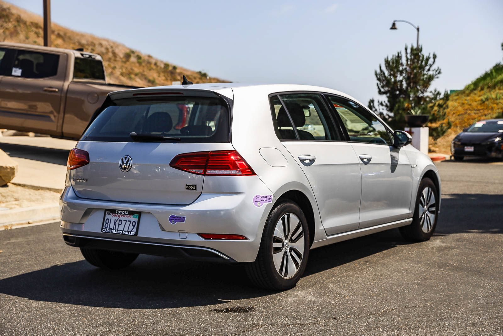 Used 2019 Volkswagen e-Golf SE w/ Driver Assistance Package FWD image 4