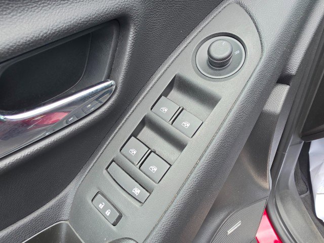 Used 2020 Chevrolet Trax Premier AWD/4WD image 32