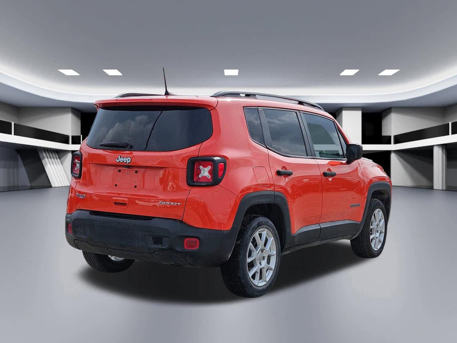 Used 2021 Jeep Renegade Sport w/ Sport Appearance Group AWD/4WD image 5