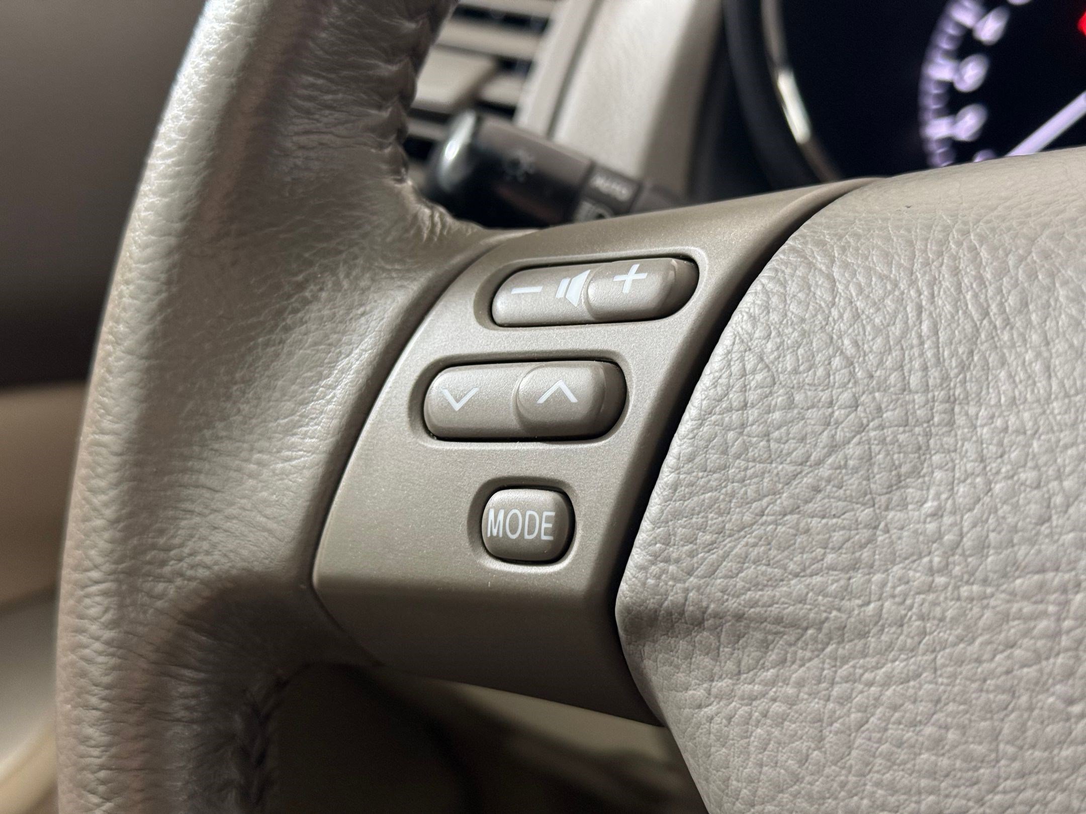 Used 2006 Lexus RX 330 image 16