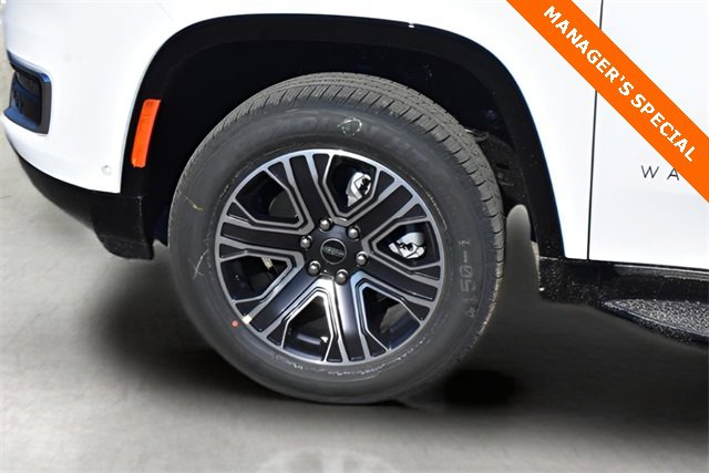 New 2025 Jeep Wagoneer 4WD w/ Convenience Group I image 8