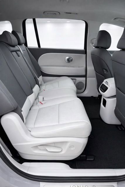 Used 2026 Hyundai Ioniq 9 SEL image 19