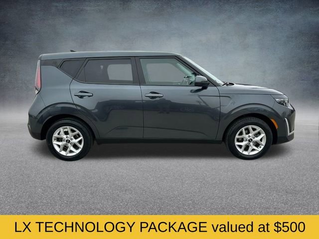 Used 2024 Kia Soul LX w/ Option Group 015 video 2