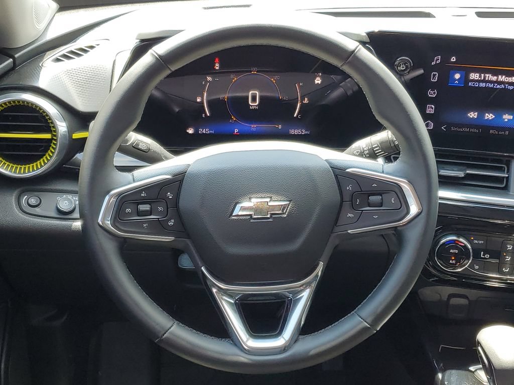 Used 2025 Chevrolet Trax ACTIV w/ Driver Confidence Package FWD image 24