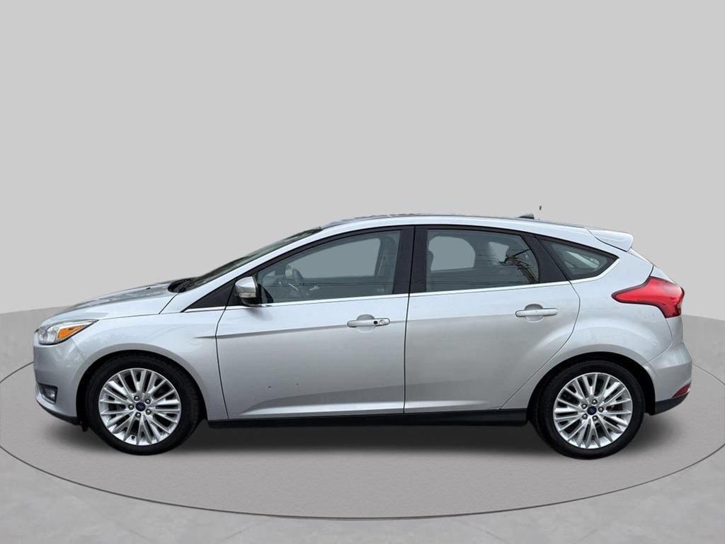 Used 2017 Ford Focus Titanium FWD image 9