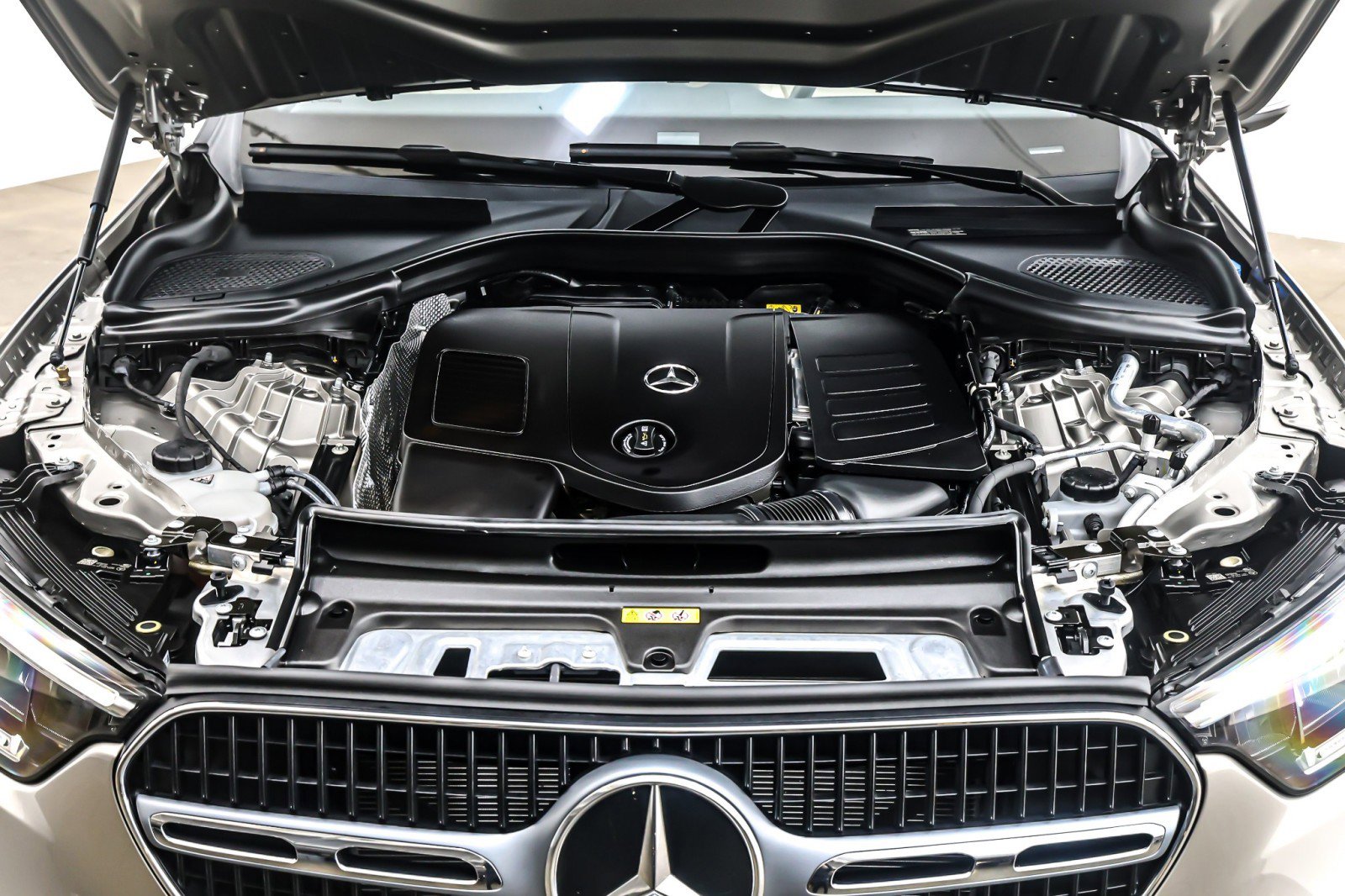 Certified 2023 Mercedes-Benz GLC 300 image 13