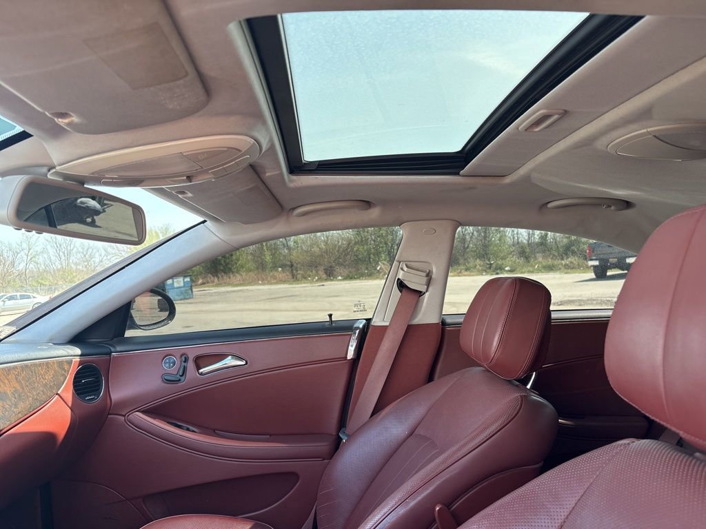 Used 2008 Mercedes-Benz CLS 550 image 15