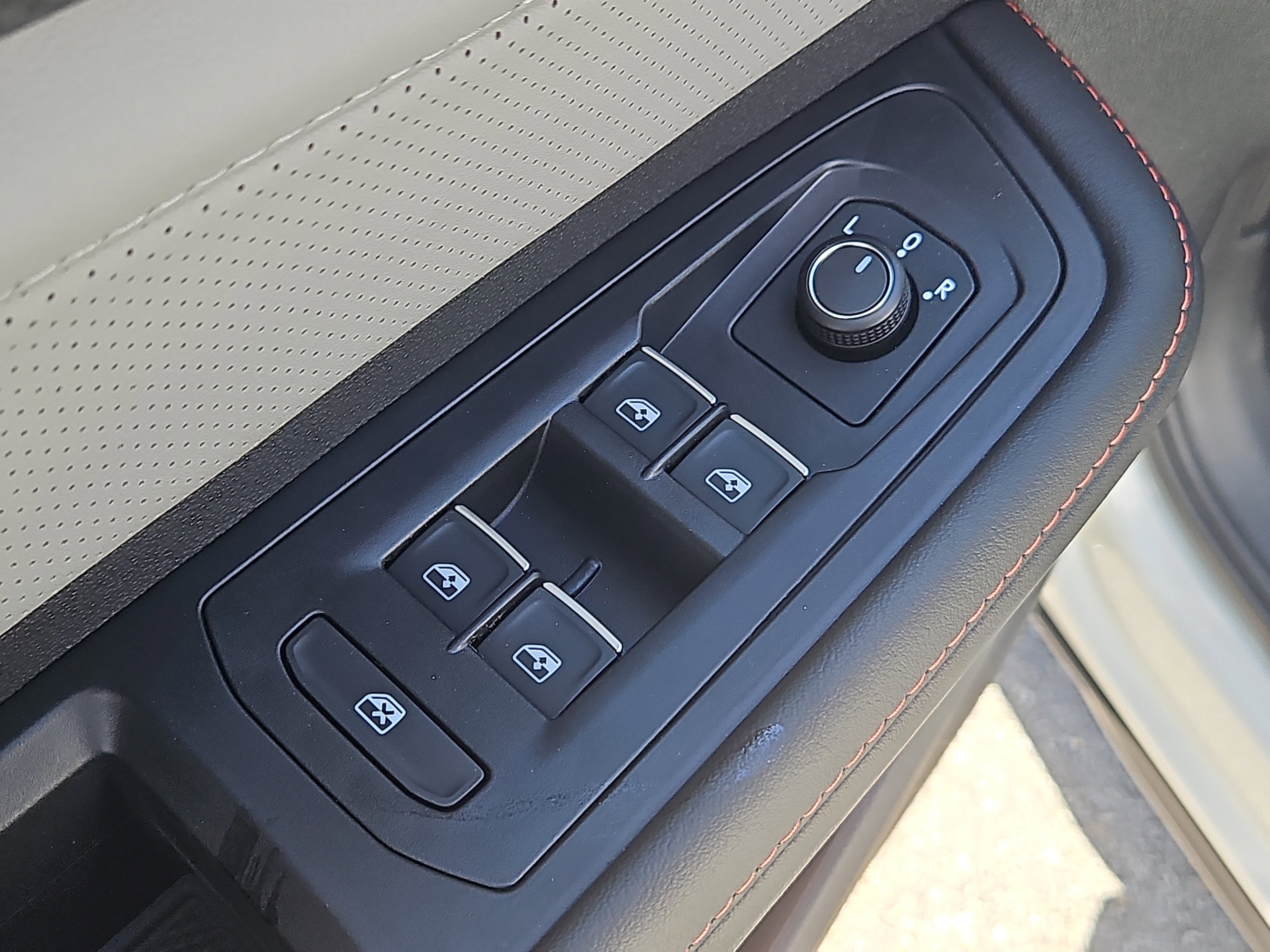 New 2026 Volkswagen Atlas Peak Edition AWD/4WD image 7