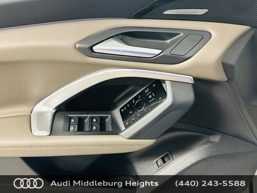 Certified 2025 Audi Q5 Premium Plus w/ Premium Plus AWD/4WD image 25