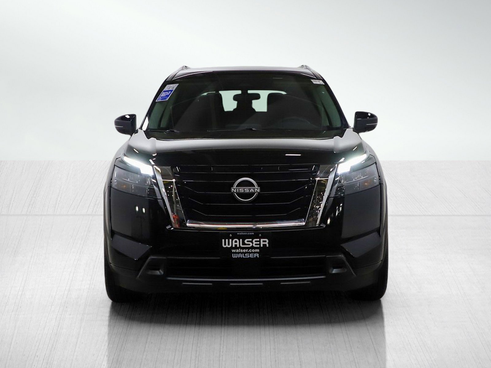 Used 2024 Nissan Pathfinder SV image 8