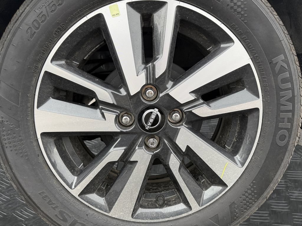 New 2025 Nissan Versa SV w/ Trunk Package FWD image 20
