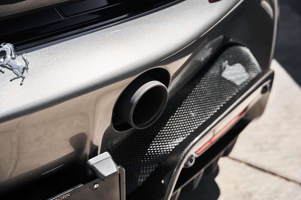 Used 2021 Ferrari SF90 Stradale AWD/4WD image 15