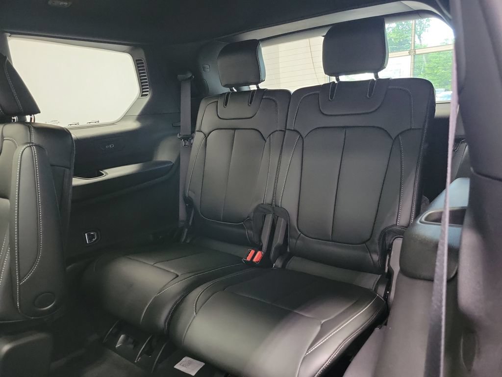 New 2026 Jeep Grand Cherokee L Limited AWD/4WD image 9