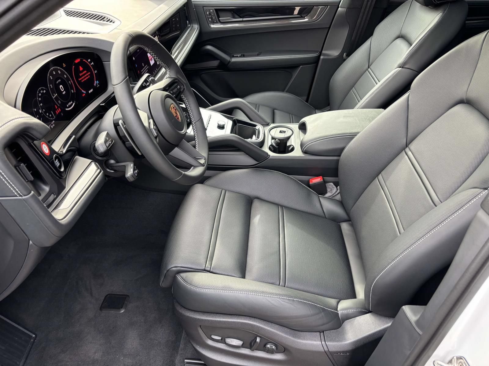 New 2026 Porsche Cayenne GTS AWD/4WD image 20