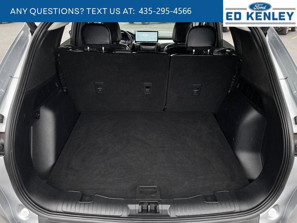 Used 2024 Ford Escape Platinum image 35