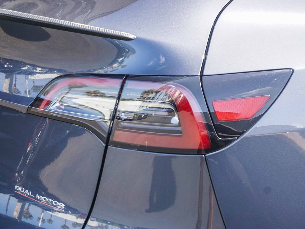 Used 2023 Tesla Model Y Performance AWD/4WD image 8