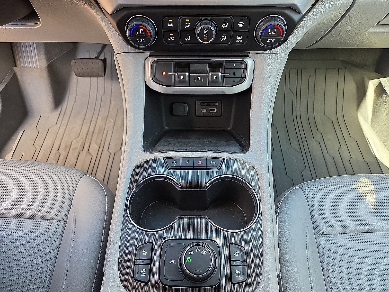 Certified 2023 GMC Acadia SLT w/ Preferred Package AWD/4WD image 24
