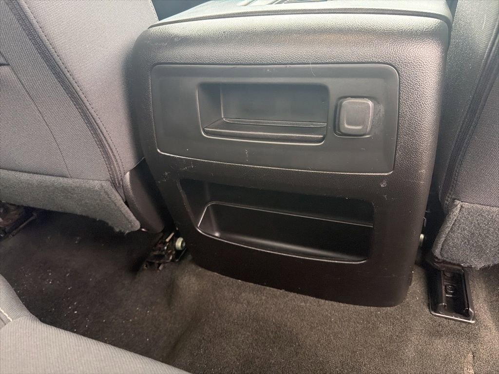 Used 2018 Chevrolet Silverado 1500 LT w/ Midnight Edition image 36