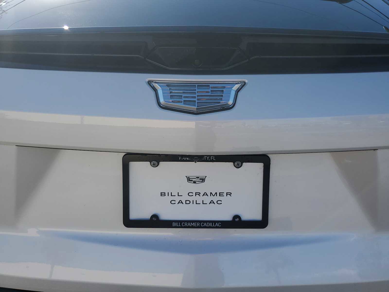 New 2025 Cadillac Optiq Sport 2 w/ LPO, ONYX Package image 10