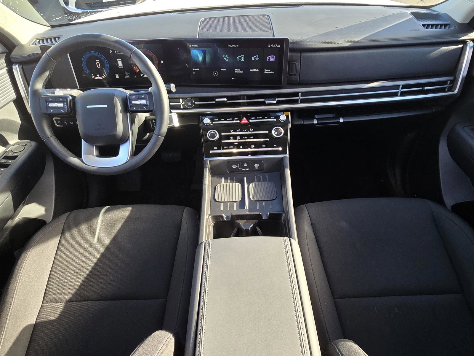 Certified 2025 Hyundai Santa Fe SE image 13