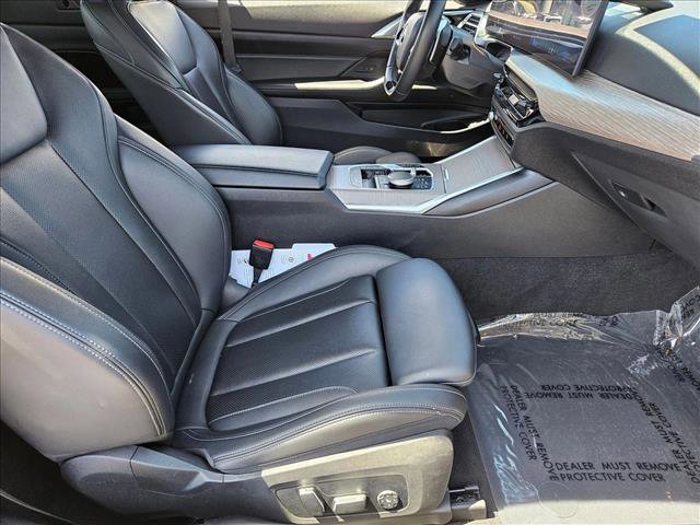 Used 2025 BMW 430i Convertible w/ Premium Package RWD image 18