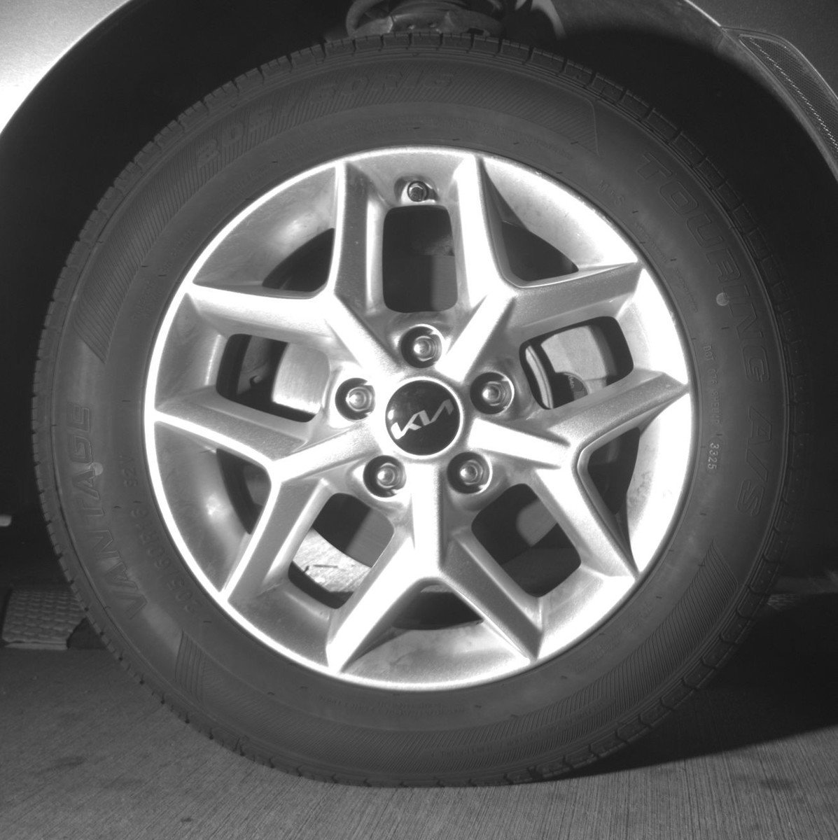 Used 2025 Kia Soul LX w/ LX Technology Package FWD image 13