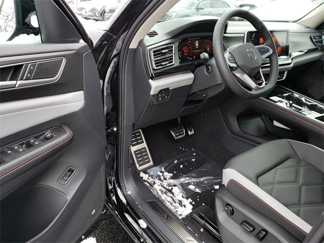 New 2026 Volkswagen Atlas Peak Edition image 6