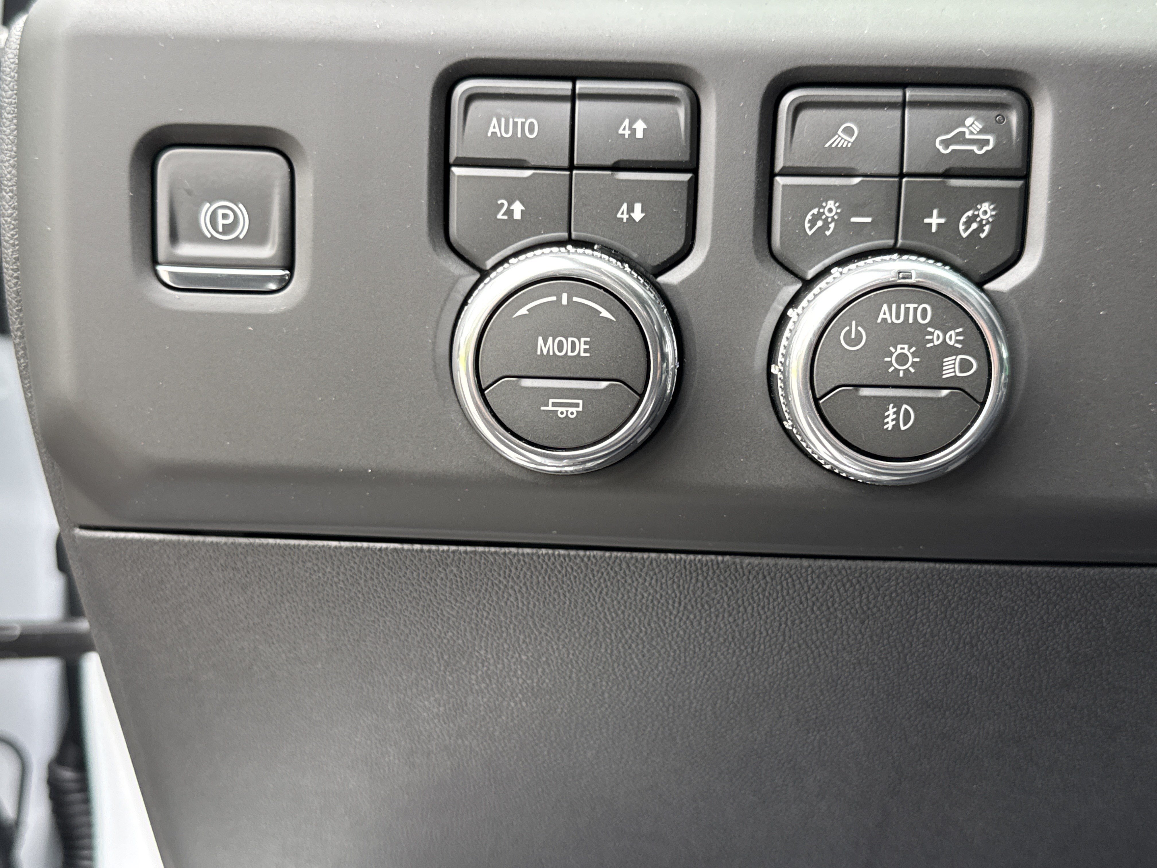 New 2026 GMC Sierra 2500 AT4X AWD/4WD image 19