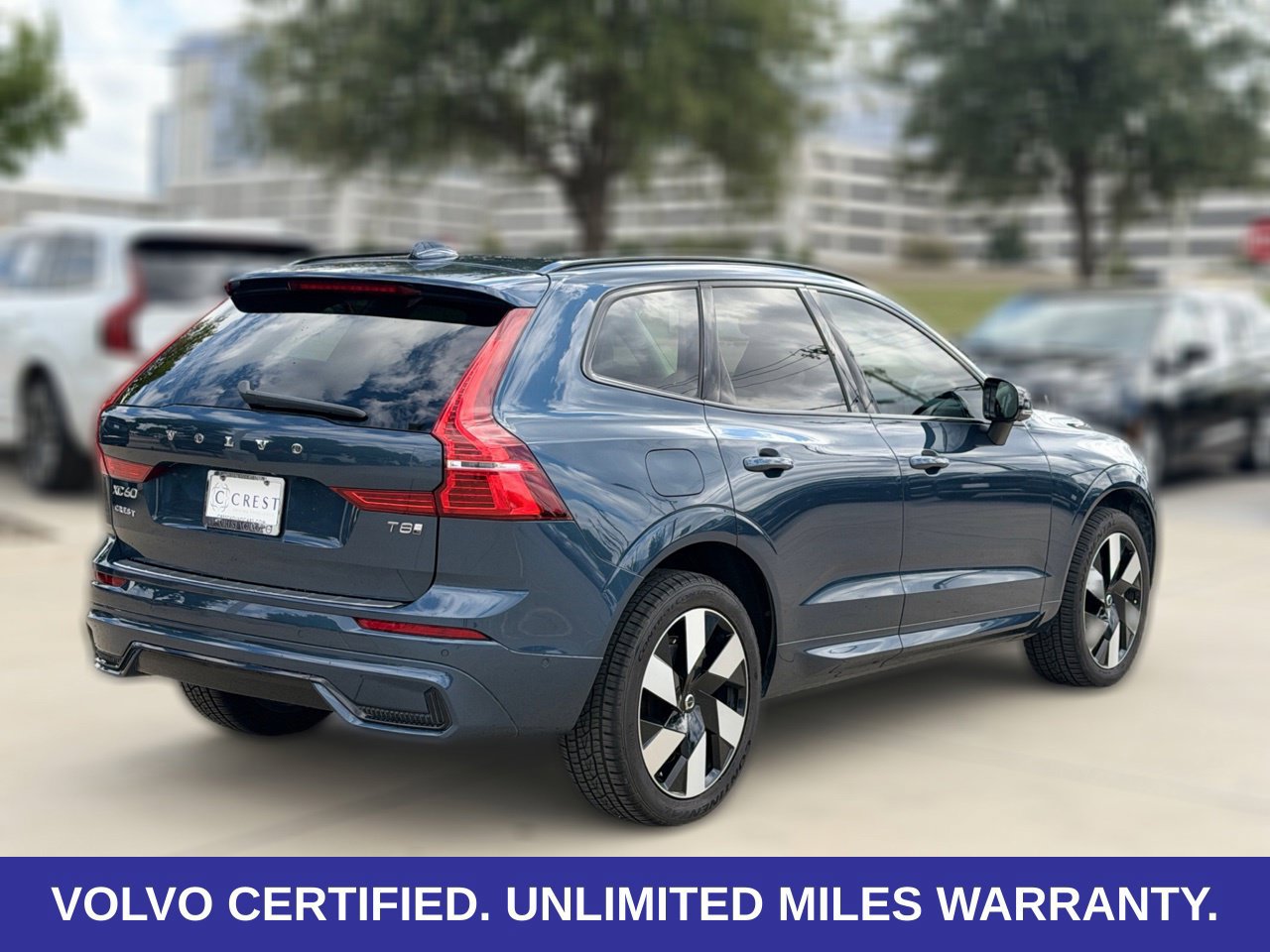Certified 2025 Volvo XC60 T8 Plus w/ Protection Package Premier AWD/4WD image 9