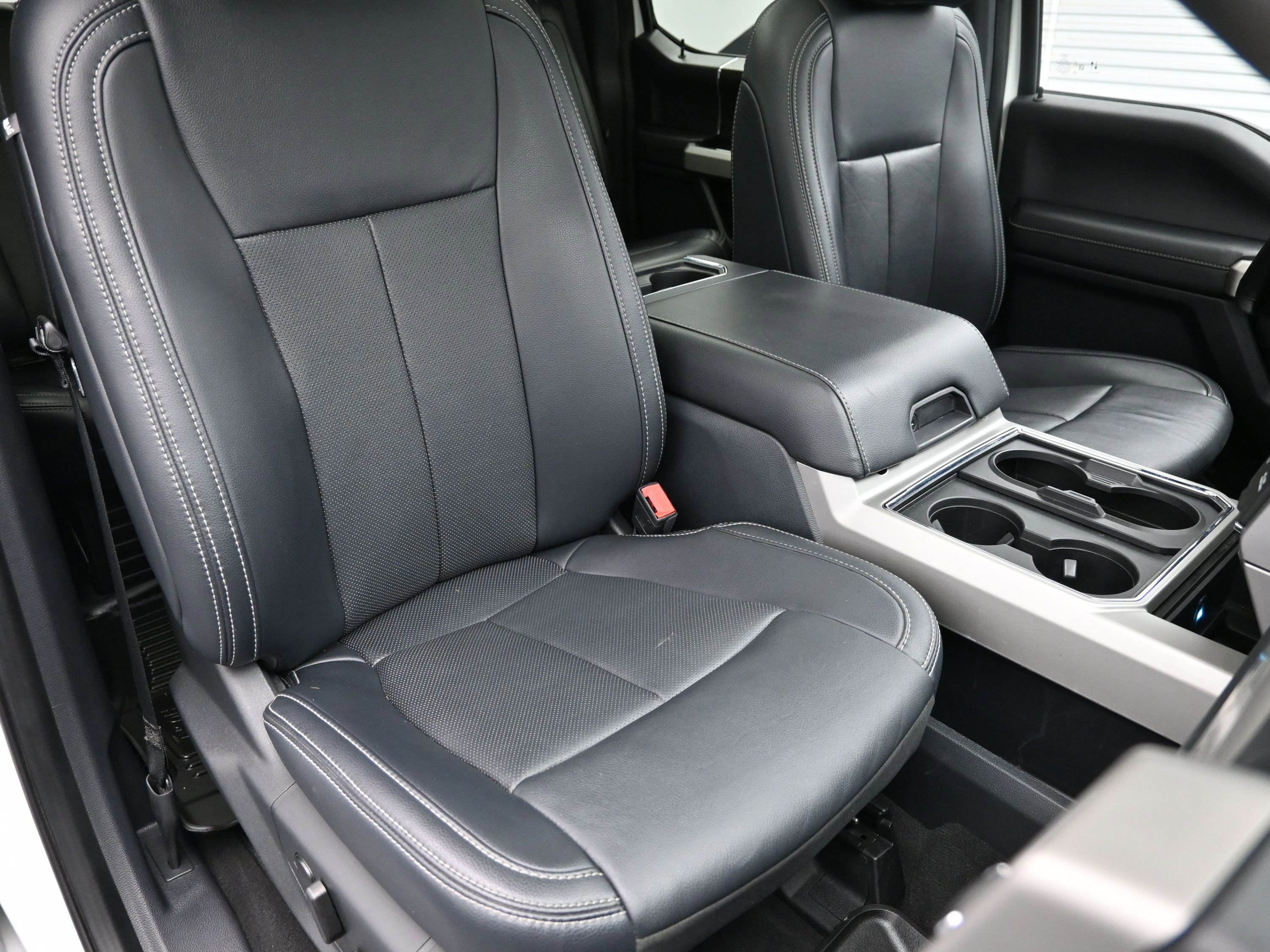 Used 2022 Ford F250 Lariat w/ Lariat Ultimate Package AWD/4WD image 40