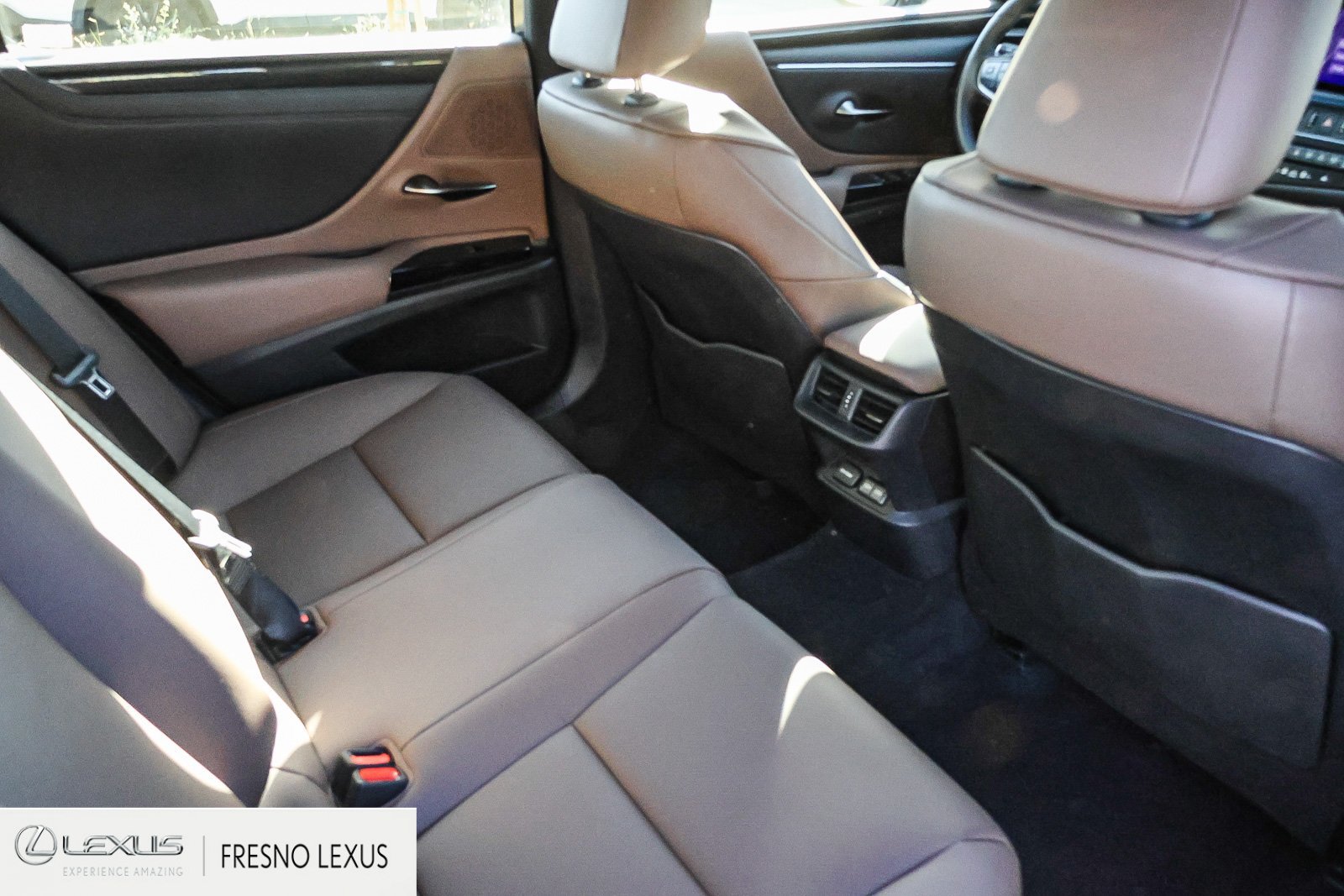 Certified 2025 Lexus ES 350 w/ Accessory Package (Z1) FWD image 13